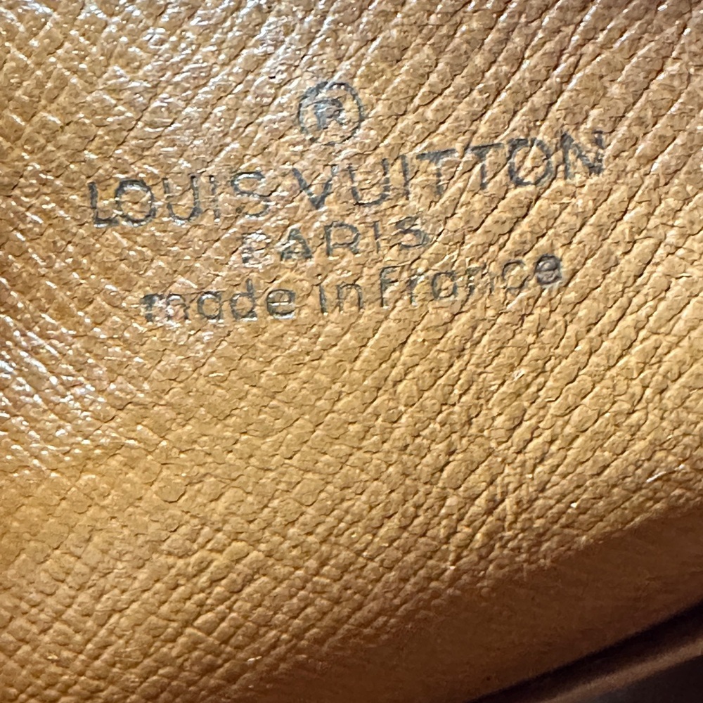 Louis Vuitton Brown and Tan Monogram Shoulder Bag - Picture 5 of 13